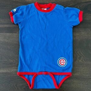 Chicago Cubs 24 month one piece bodysuit romper by Majestic Baseball